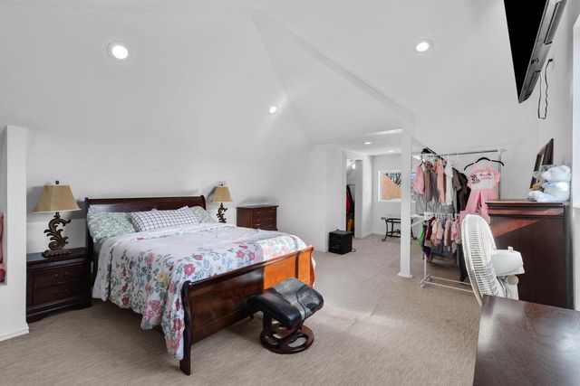 1963 S. 7th STREET, Milwaukee, WI 53207