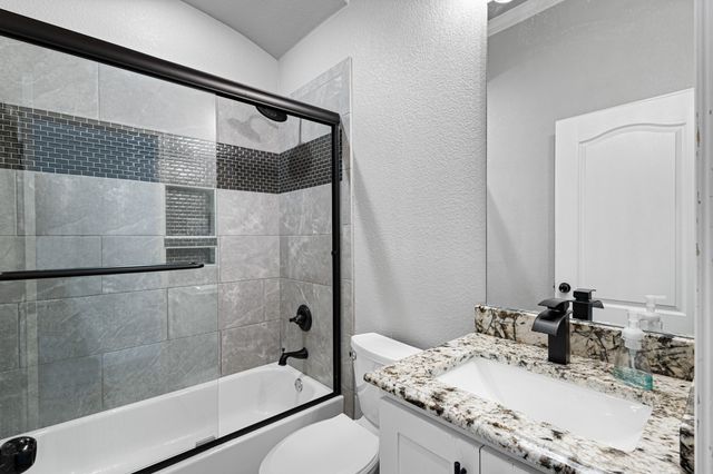 909 1st Street, Bridgeport, TX 76426