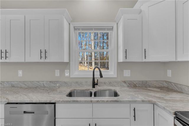 503 Sunrise Avenue, Asheboro, NC 27203