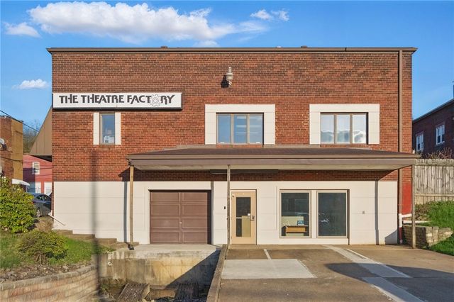 235 Cavitt Ave, Trafford, PA 15085