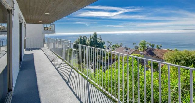 751 Bolsana, Laguna Beach, CA 92651