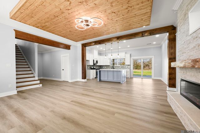 41094 Lee Dr, Gonzales, LA 70737