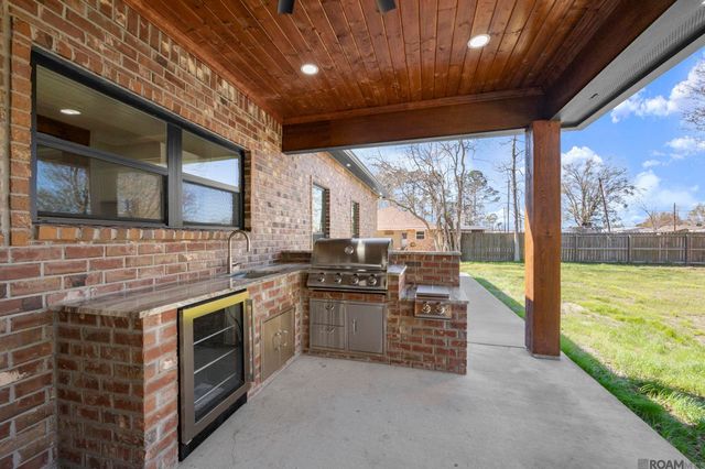 41094 Lee Dr, Gonzales, LA 70737