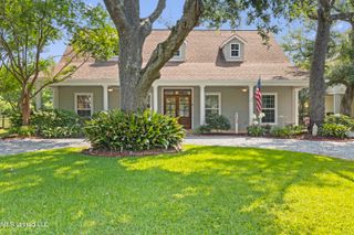 112 Bienville Drive, Waveland, MS 39576