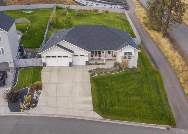 9302 W Floyd Dr, Cheney, WA 99004