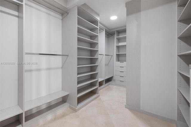 10175 Collins Avenue 907, Bal Harbour, FL 33154