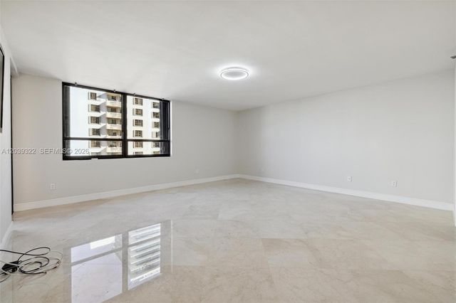 10175 Collins Avenue 907, Bal Harbour, FL 33154