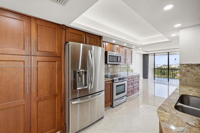 10175 Collins Avenue 907, Bal Harbour, FL 33154
