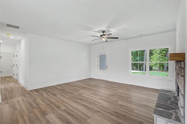 193 Cole Lake Rd, Dallas, GA 30157
