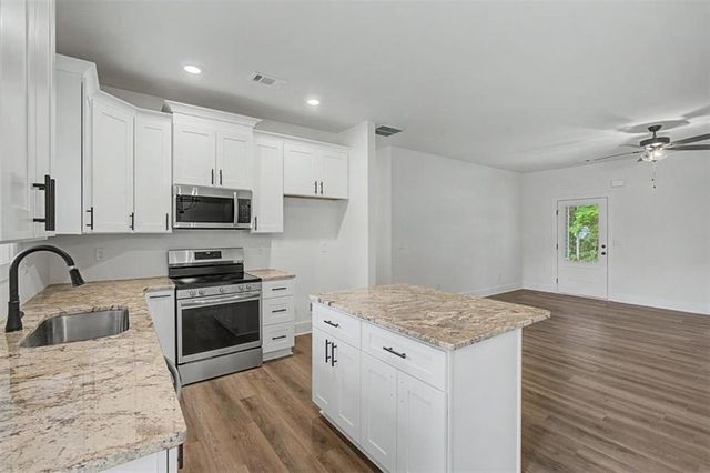 193 Cole Lake Rd, Dallas, GA 30157