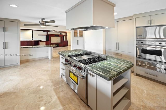 2015 NE 120th Rd, North Miami, FL 33181