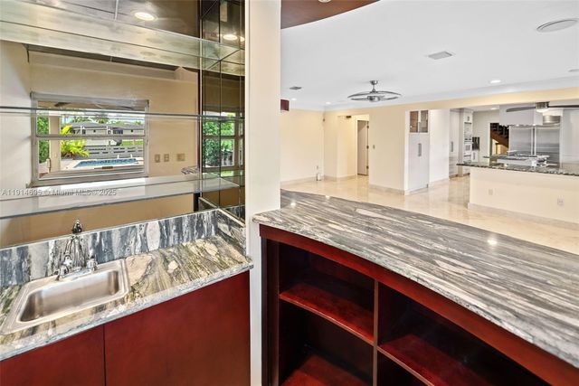 2015 NE 120th Rd, North Miami, FL 33181