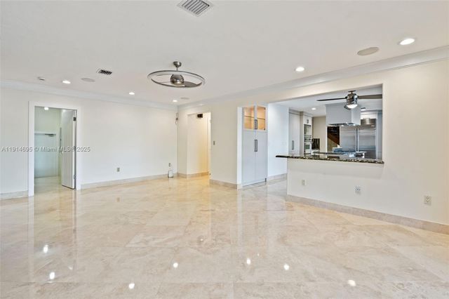 2015 NE 120th Rd, North Miami, FL 33181