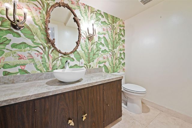 2015 NE 120th Rd, North Miami, FL 33181