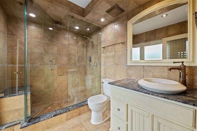 2015 NE 120th Rd, North Miami, FL 33181