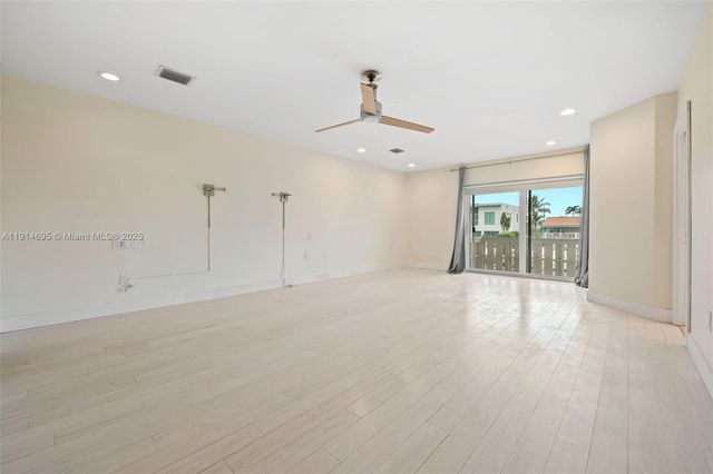 2015 NE 120th Rd, North Miami, FL 33181