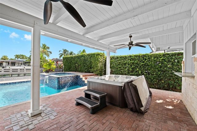 2015 NE 120th Rd, North Miami, FL 33181