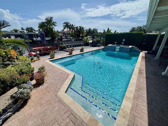 2015 NE 120th Rd, North Miami, FL 33181