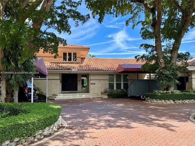 2015 NE 120th Rd, North Miami, FL 33181