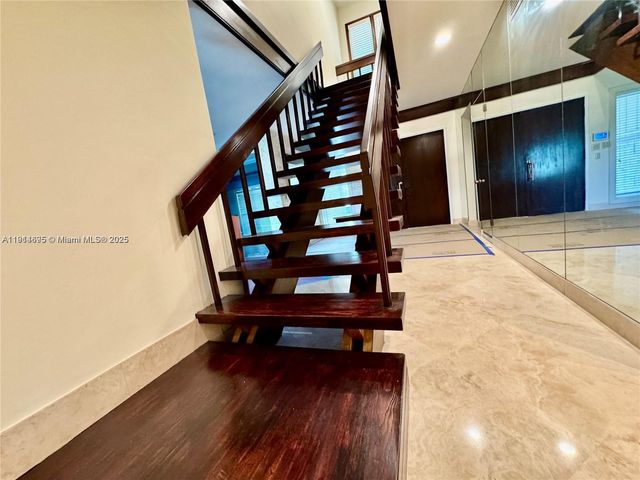 2015 NE 120th Rd, North Miami, FL 33181