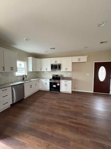 208 Avocada Drive, Santee, SC 29142