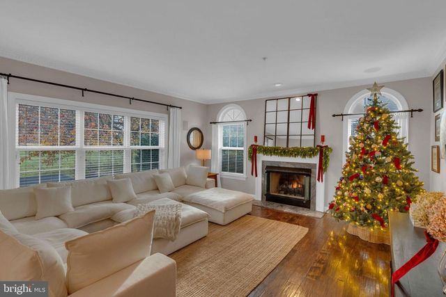 3867 CHARTER CLUB DR, Doylestown, PA 18902