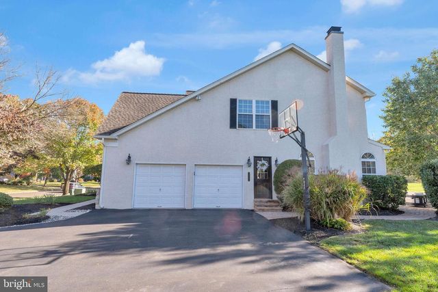 3867 CHARTER CLUB DR, Doylestown, PA 18902