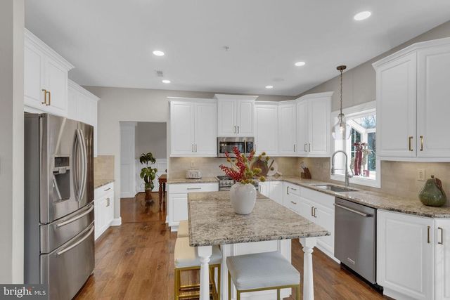 3867 CHARTER CLUB DR, Doylestown, PA 18902