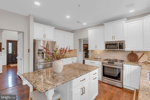 3867 CHARTER CLUB DR, Doylestown, PA 18902