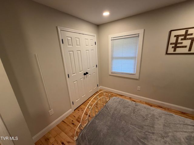 4606 Island Road, Bristol, TN 37620