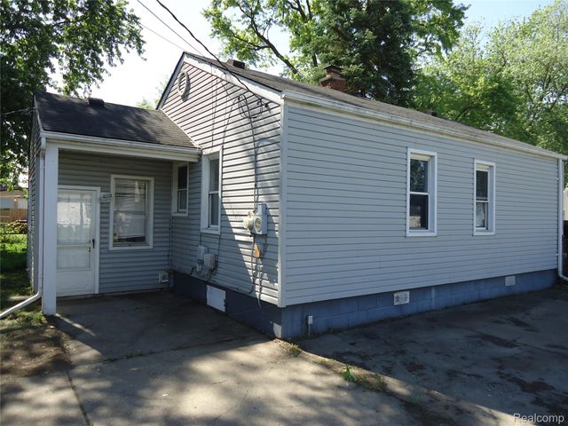 142 E Rowland, Madison Heights, MI 48071