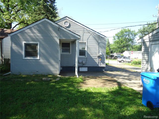 142 E Rowland, Madison Heights, MI 48071
