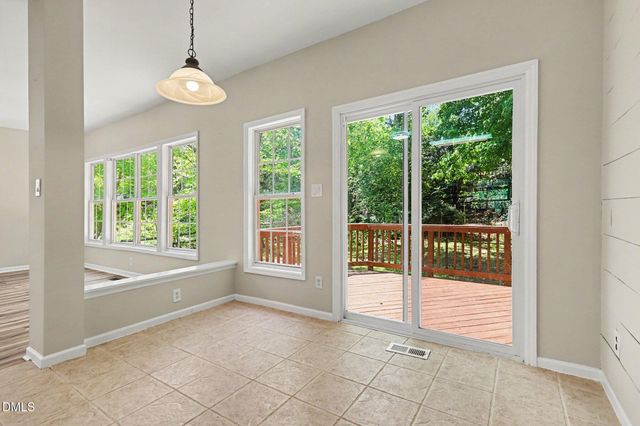 2204 Becketts Ridge Drive, Hillsborough, NC 27278