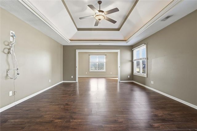 2300 Silver Spring Lane, Lee's Summit, MO 64086