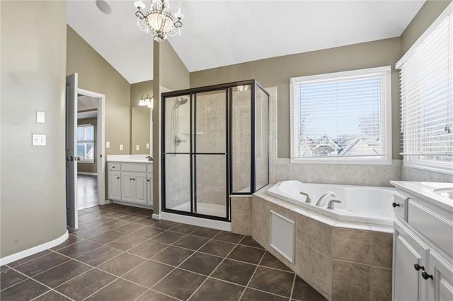 2300 Silver Spring Lane, Lee's Summit, MO 64086