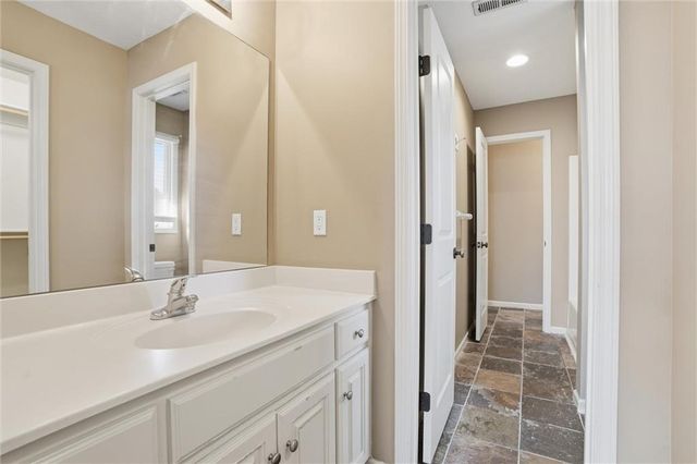 2300 Silver Spring Lane, Lee's Summit, MO 64086