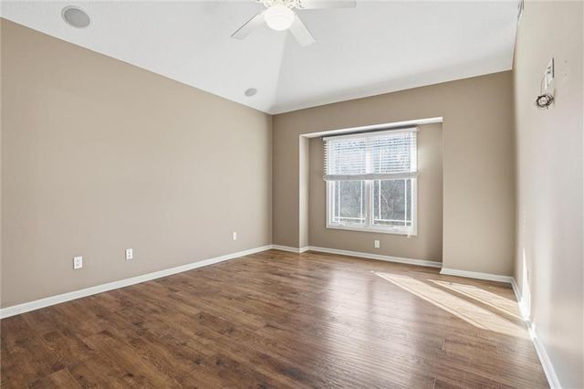 2300 Silver Spring Lane, Lee's Summit, MO 64086