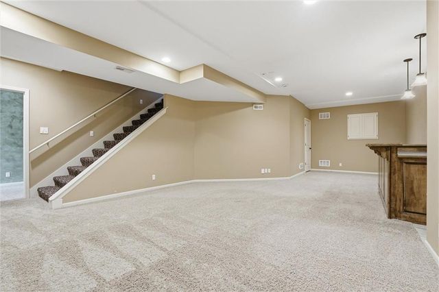 2300 Silver Spring Lane, Lee's Summit, MO 64086