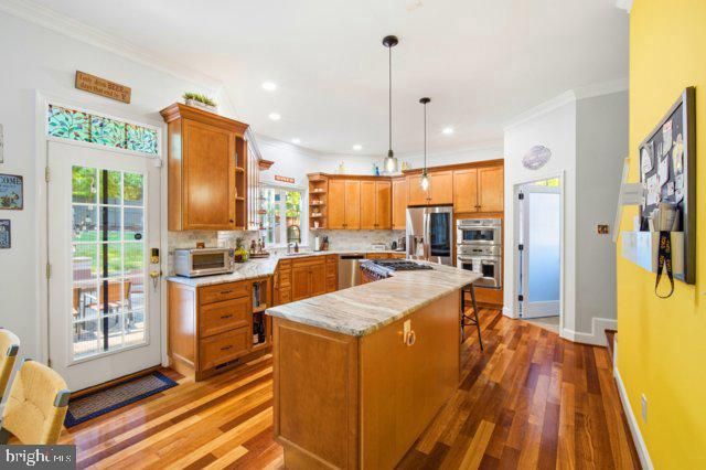 8310 ROBEY AVE, Annandale, VA 22003