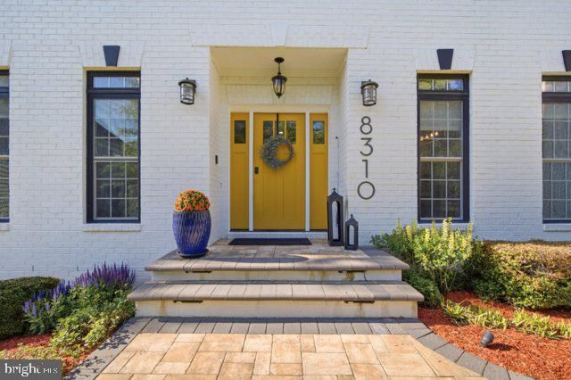 8310 ROBEY AVE, Annandale, VA 22003