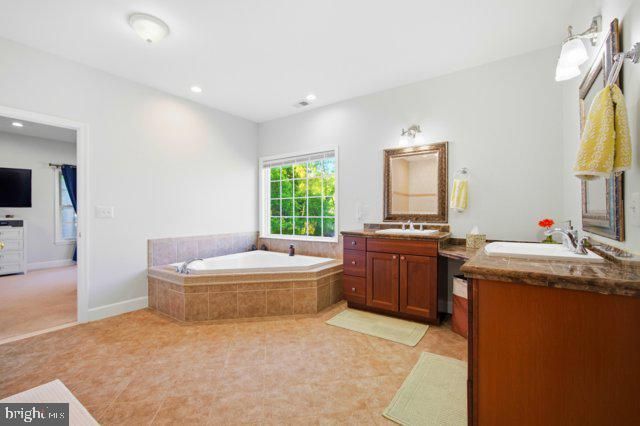 8310 ROBEY AVE, Annandale, VA 22003