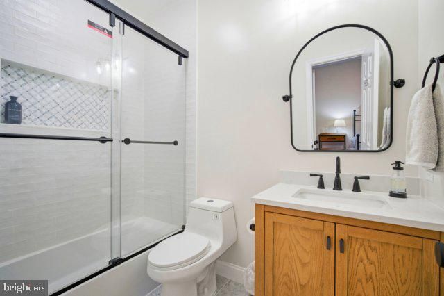 8310 ROBEY AVE, Annandale, VA 22003
