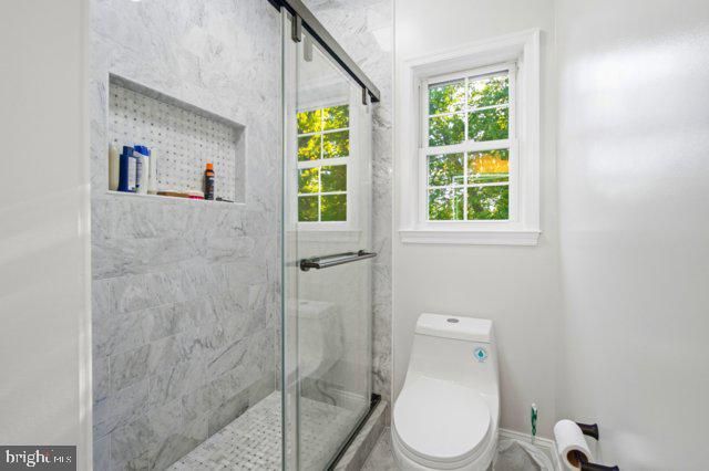 8310 ROBEY AVE, Annandale, VA 22003