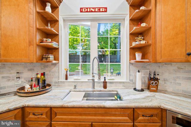 8310 ROBEY AVE, Annandale, VA 22003