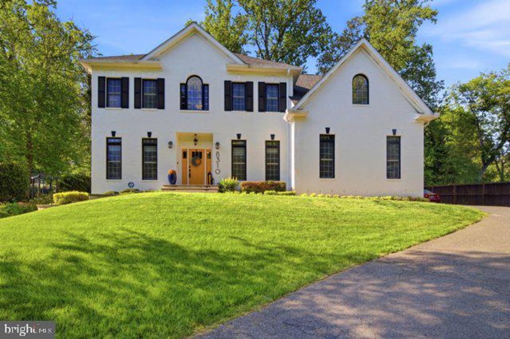 8310 ROBEY AVE, Annandale, VA 22003
