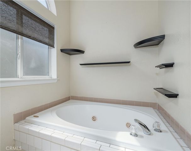 112 Crow, Fountain Valley, CA 92708