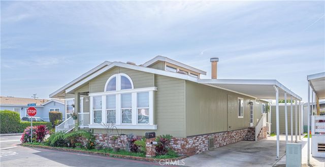 112 Crow, Fountain Valley, CA 92708