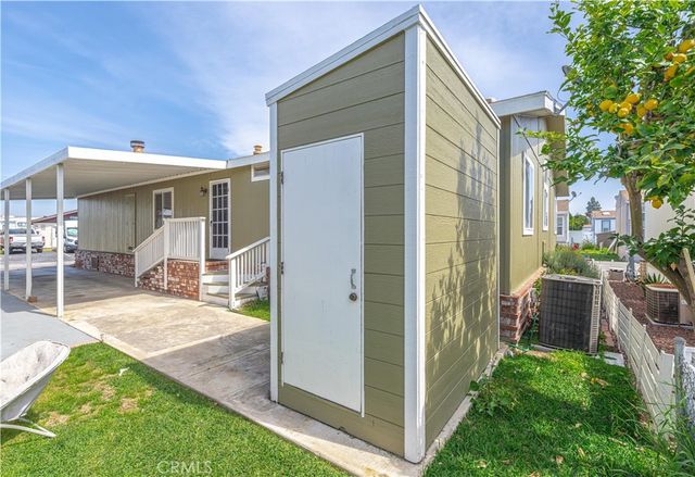 112 Crow, Fountain Valley, CA 92708