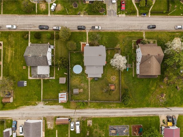 326 Back St, Mt Pleasant Twp, PA 15666