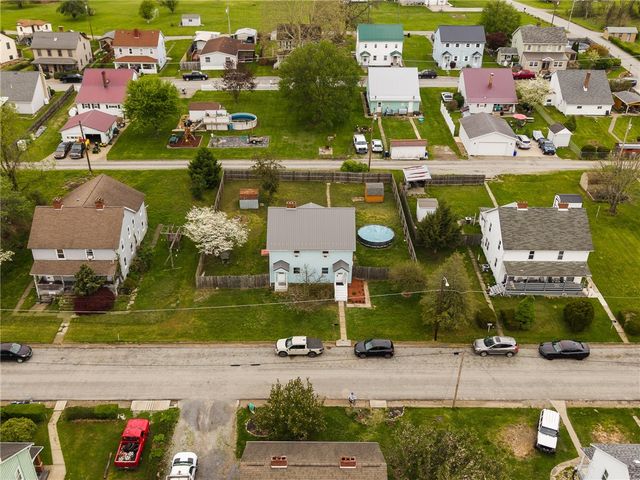 326 Back St, Mt Pleasant Twp, PA 15666